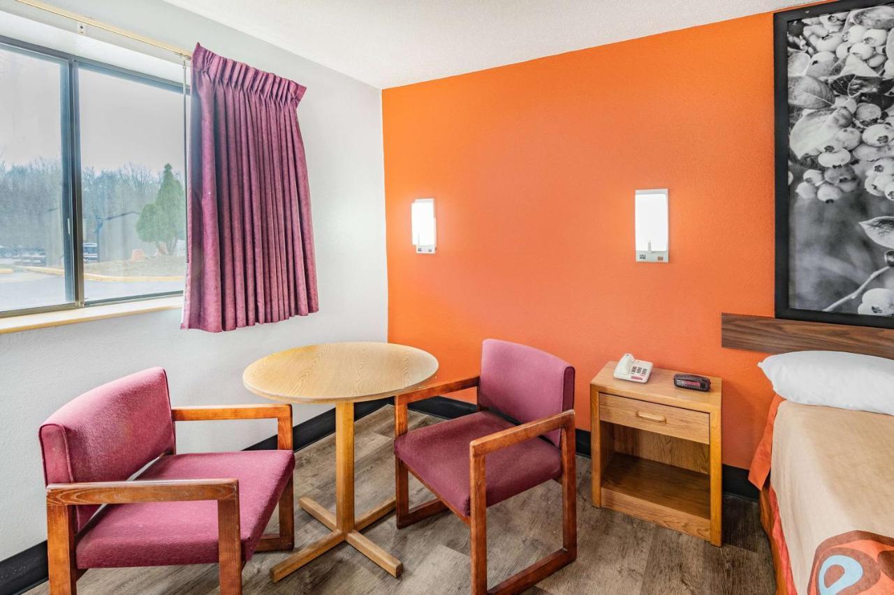 Super 8 By Wyndham Waynesburg Otel Dış mekan fotoğraf