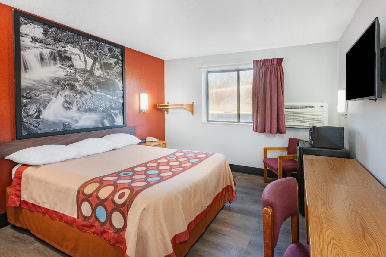 Super 8 By Wyndham Waynesburg Otel Dış mekan fotoğraf