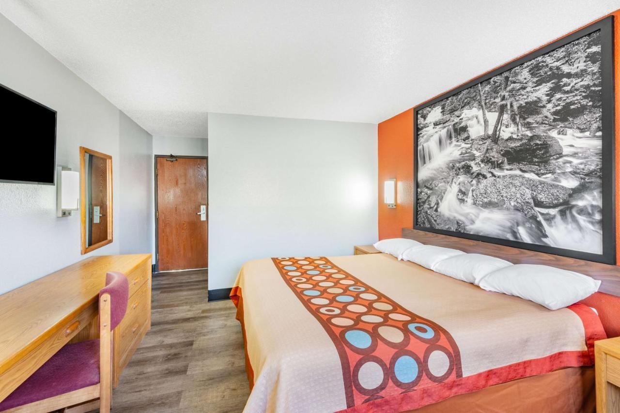 Super 8 By Wyndham Waynesburg Otel Dış mekan fotoğraf
